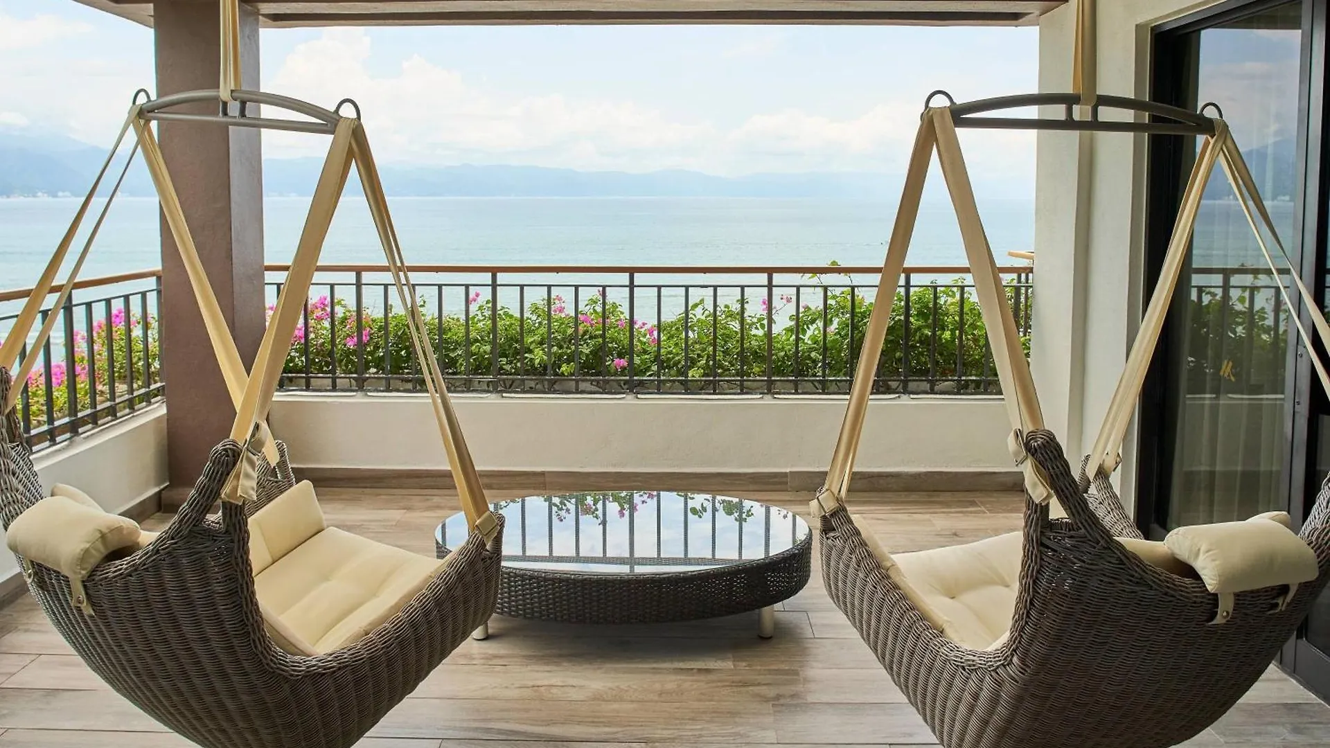 Marriott Puerto Vallarta Resort & Spa